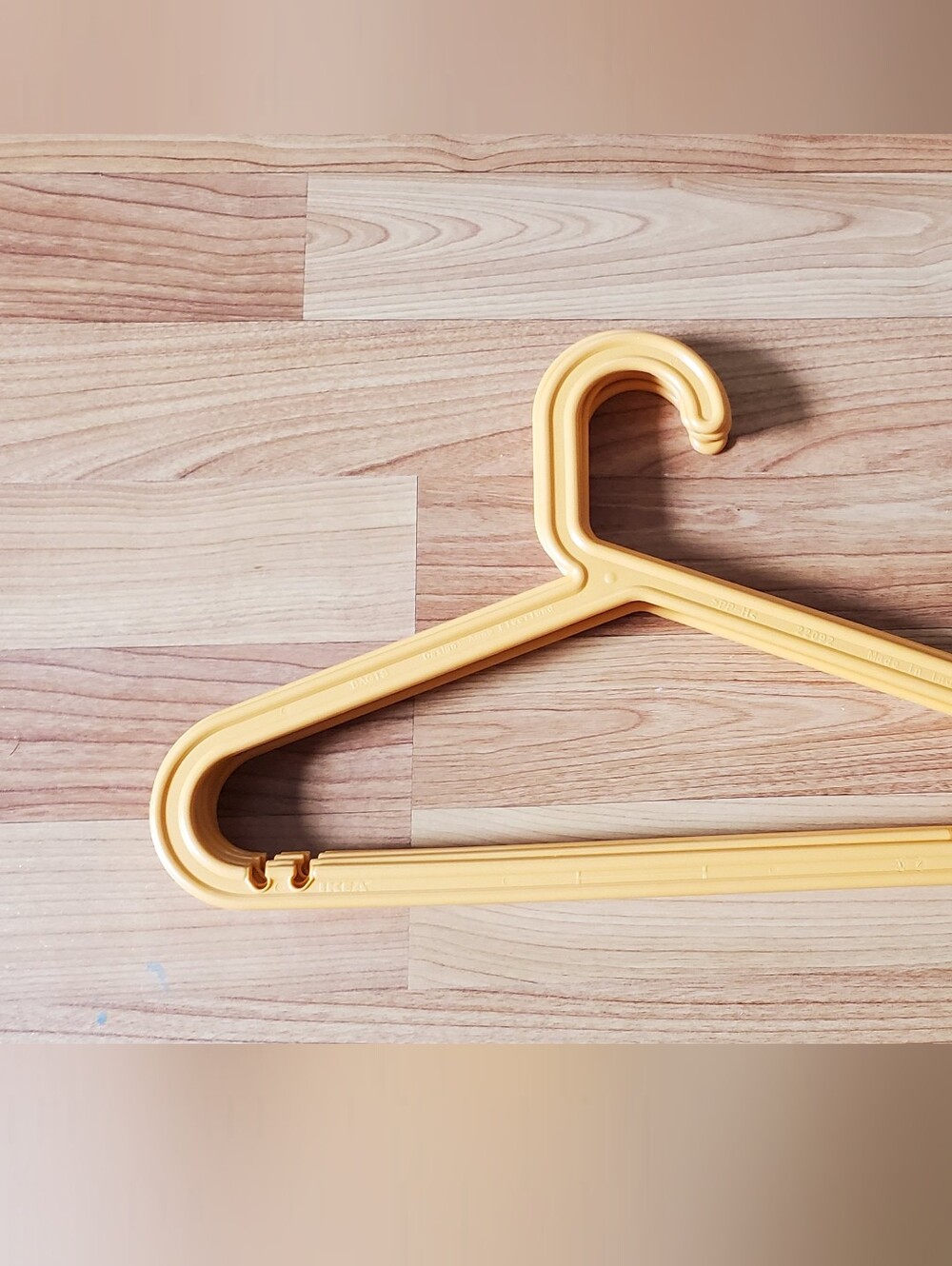 Orange Hanger Set, 6